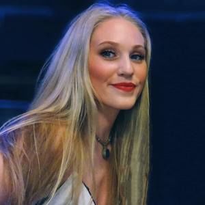 Meet your Posher, Madiee